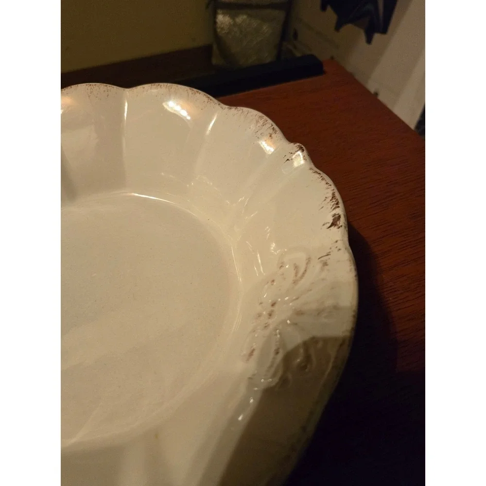 Baum Provence White Scalloped Pasta Bowl Fleur De Lis Distressed‎ Farmhouse 9in
